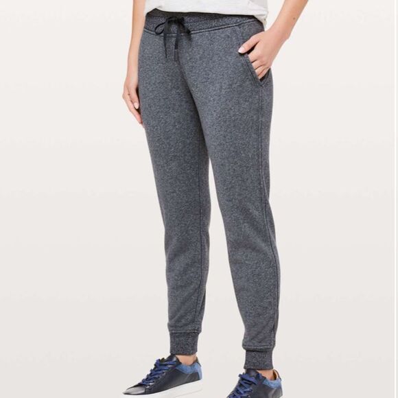 Lululemon Warm Down Jogger II *28"
Heathered Speckled True Navy - Picture 1 of 9